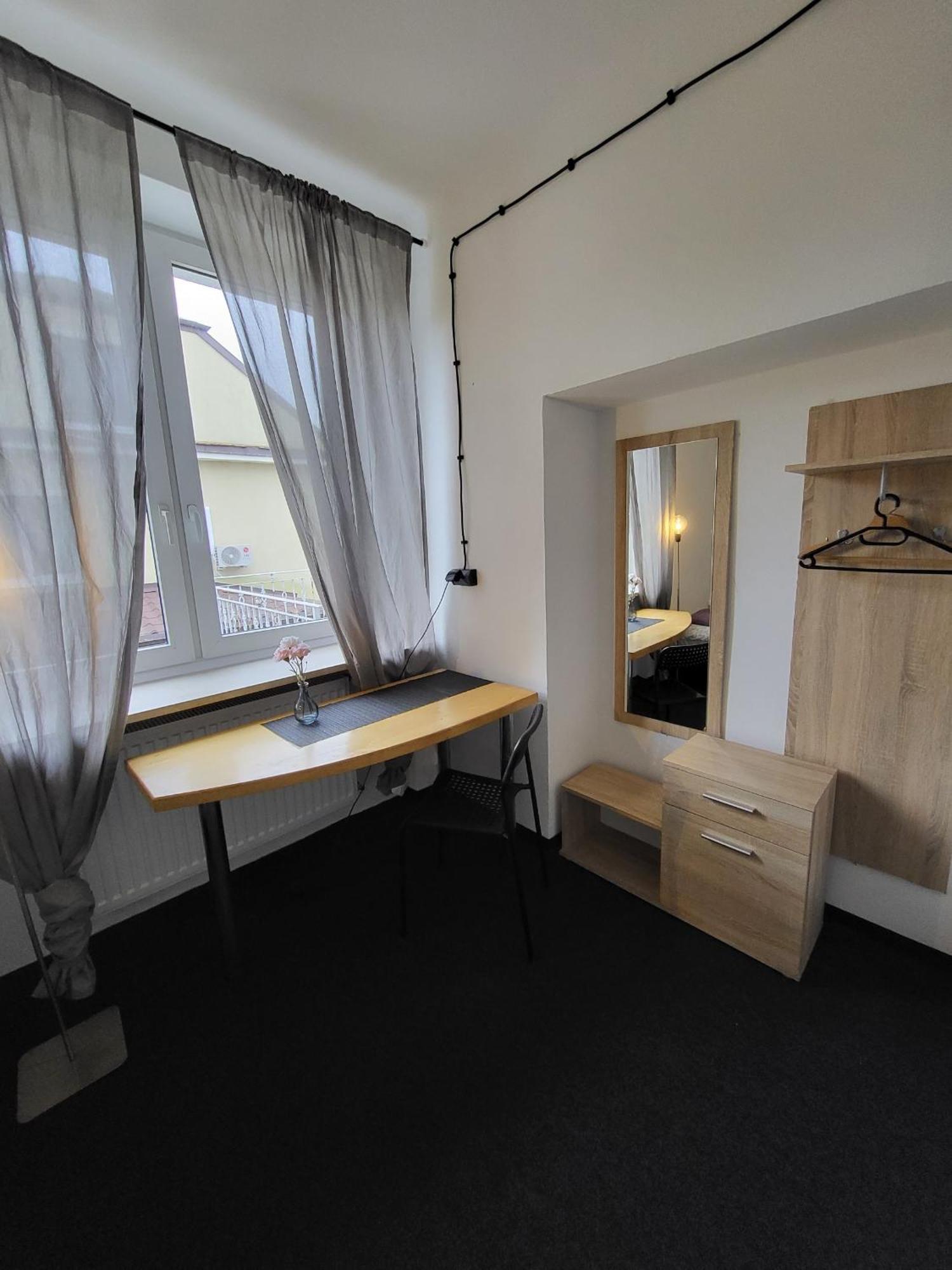Charmed Homestay - Zaczarowany Varsó Kültér fotó